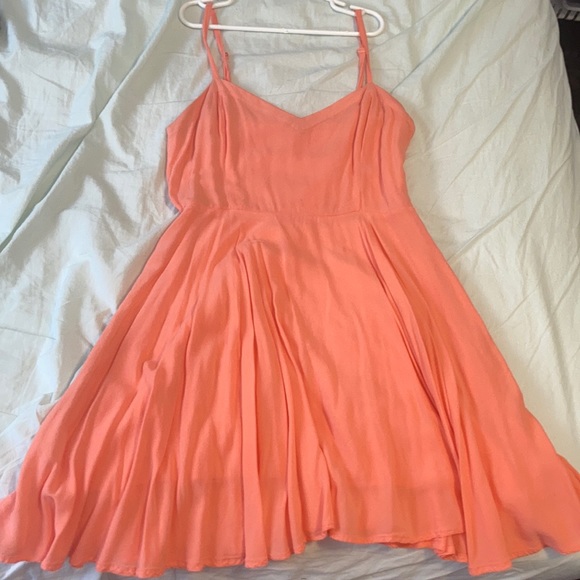 2/$25 Coral Aritzia Talula Summer Dress - Picture 3 of 7